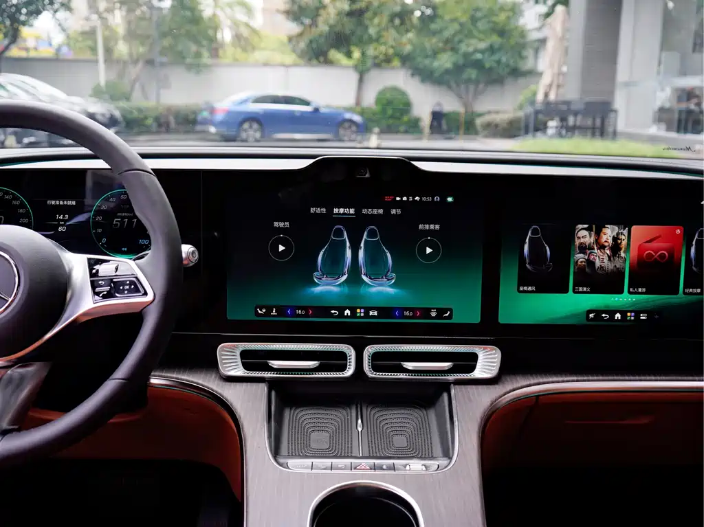 Mercedes-Benz GLC New Energy — миниатюра 21