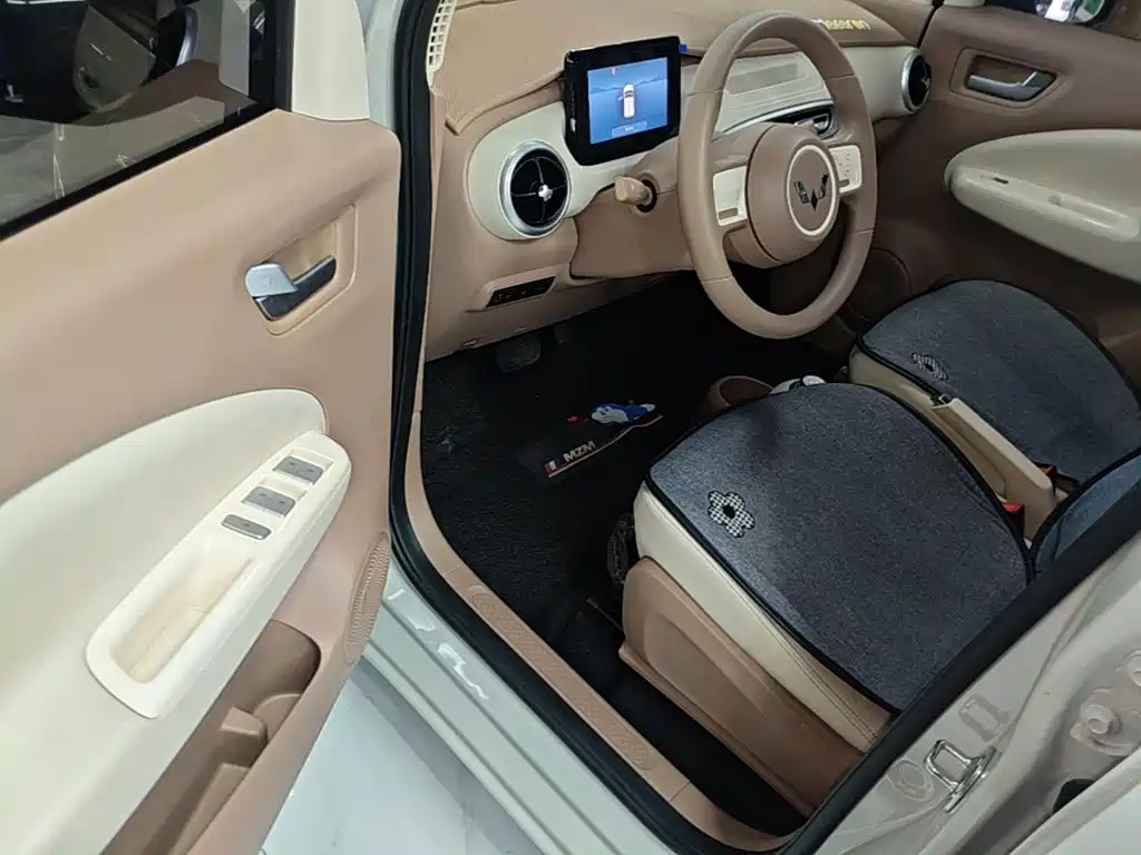 Wuling MINIEV — миниатюра 16