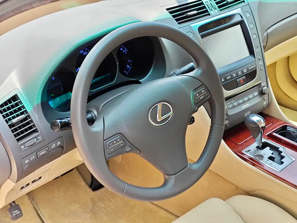 Lexus GS — миниатюра 19