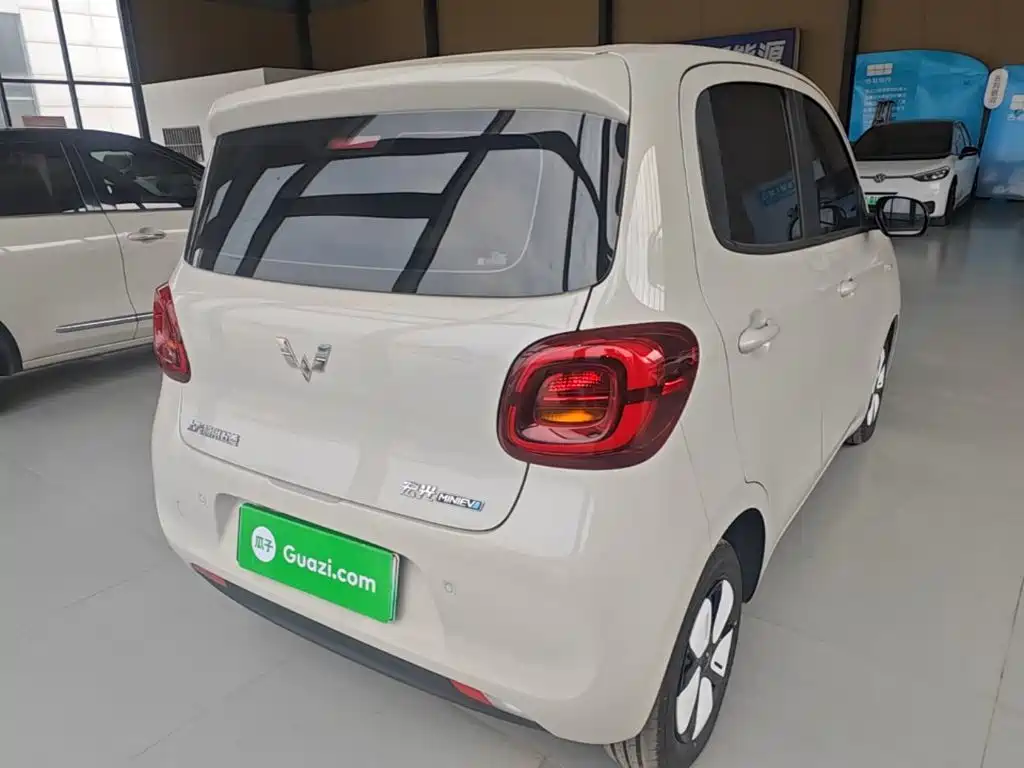 Wuling MINIEV — миниатюра 7