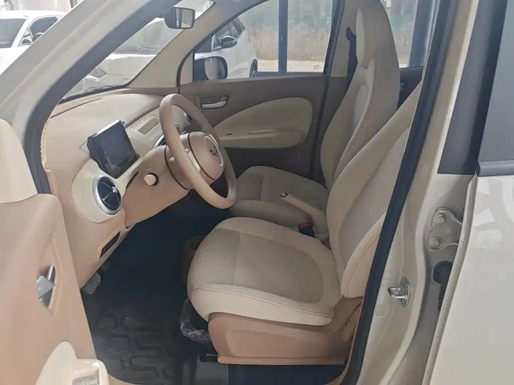 Wuling MINIEV — миниатюра 15