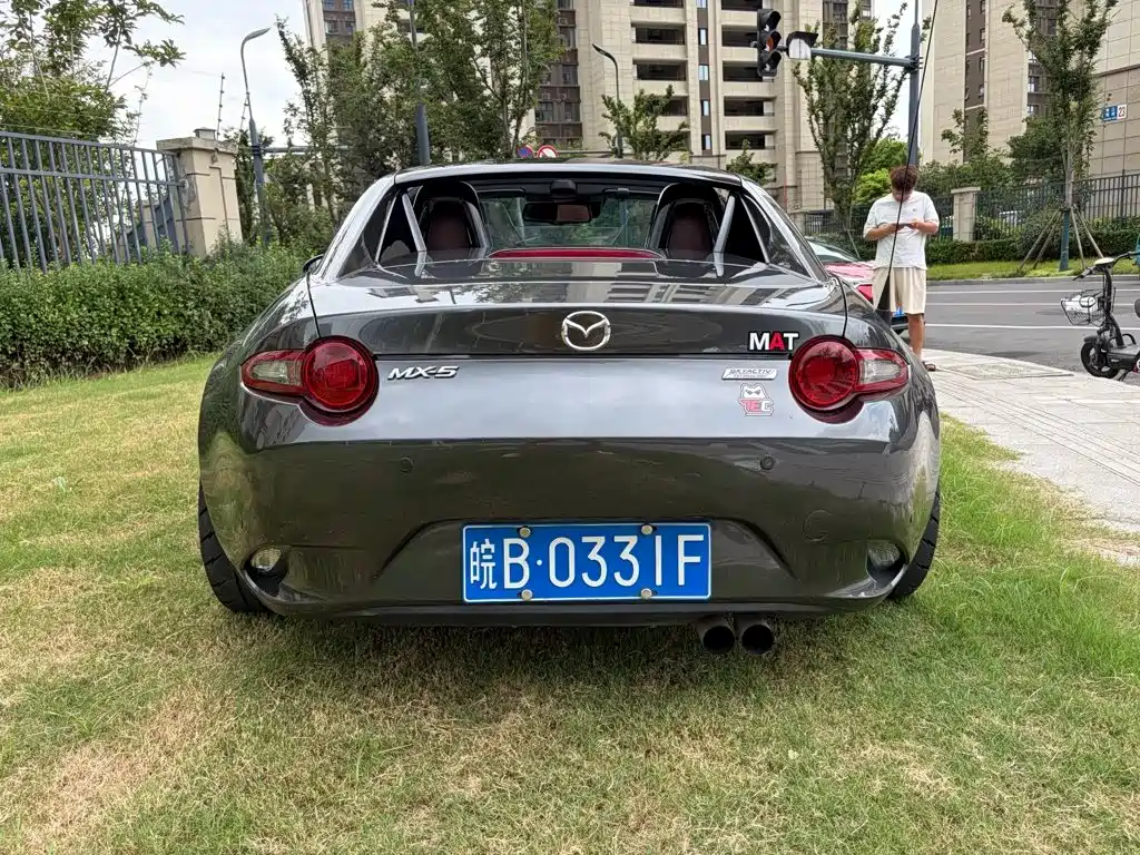 Mazda MX-5 — миниатюра 6