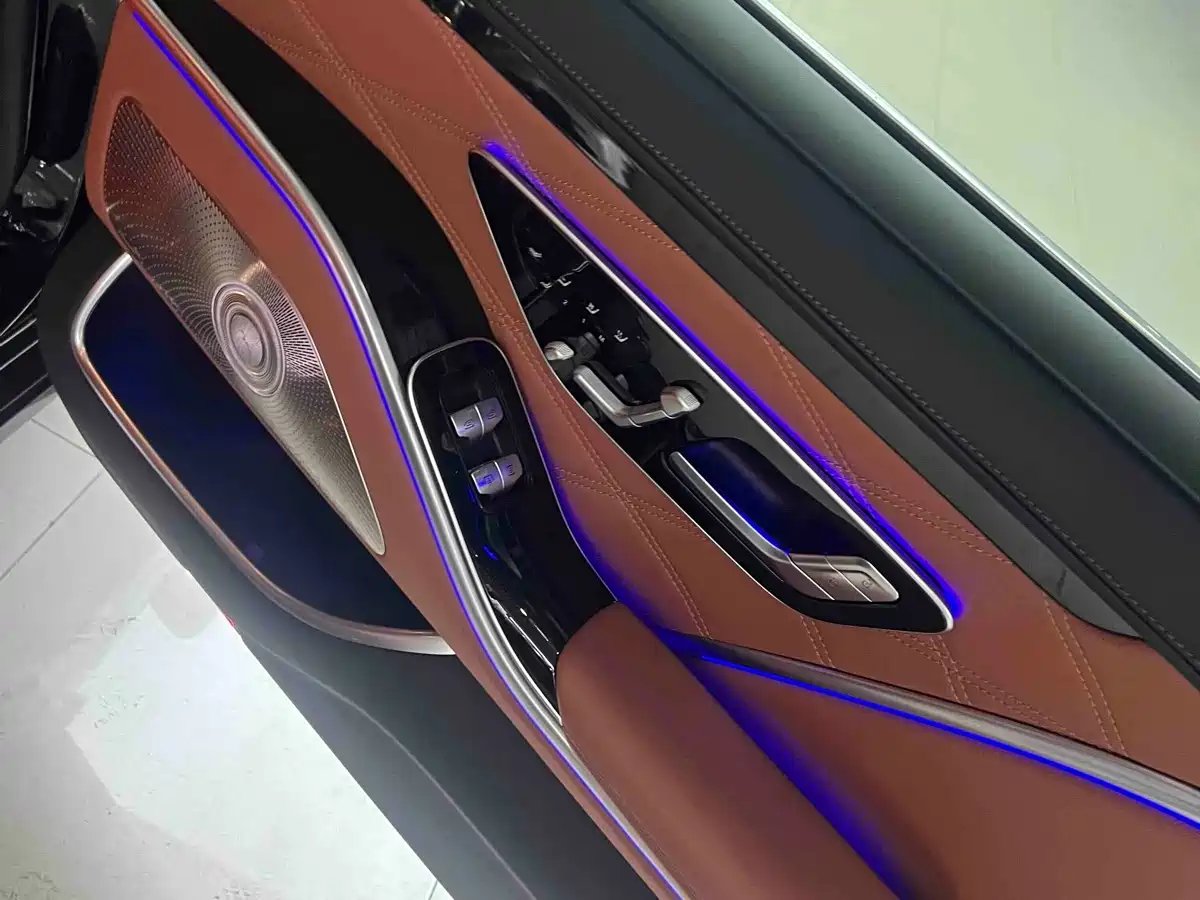 Mercedes-Benz Maybach S-Class