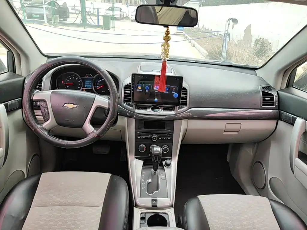 Chevrolet Captiva — миниатюра 10