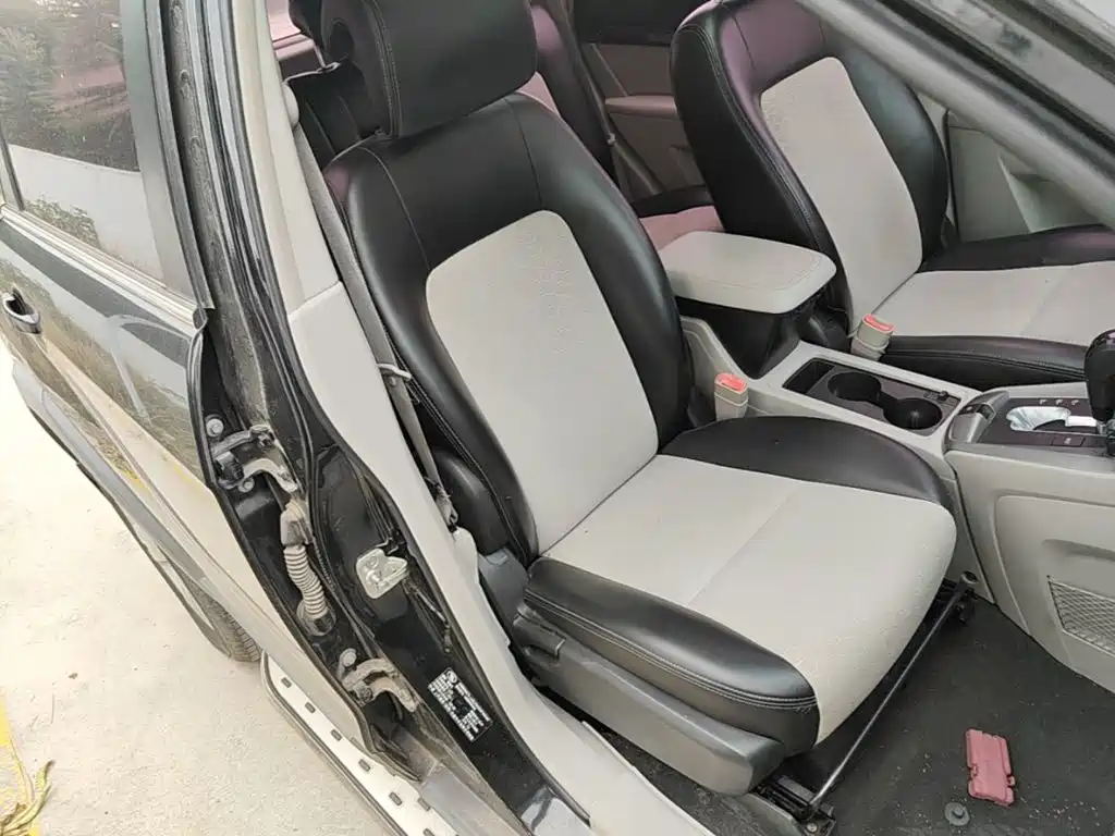 Chevrolet Captiva — миниатюра 25