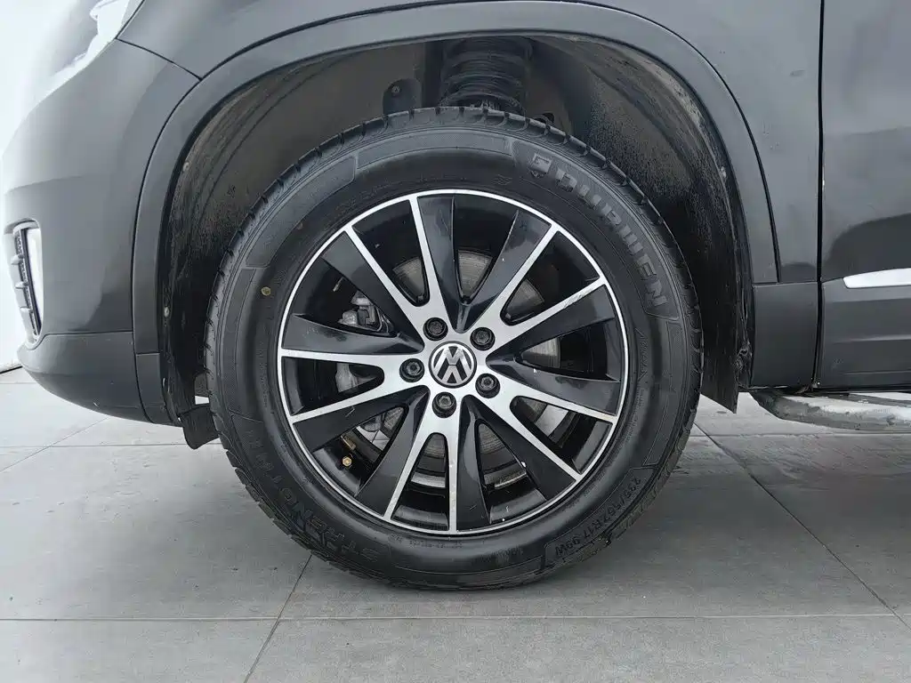 Volkswagen Tiguan — миниатюра 17