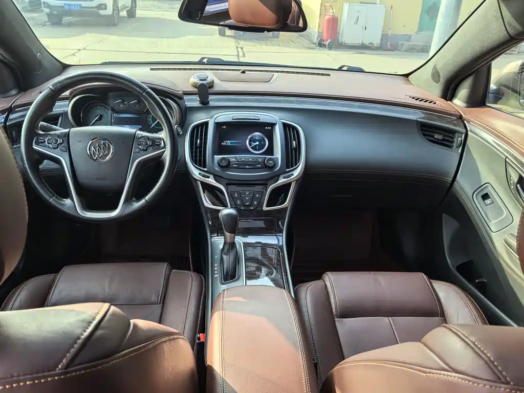 Buick LaCrosse — миниатюра 9