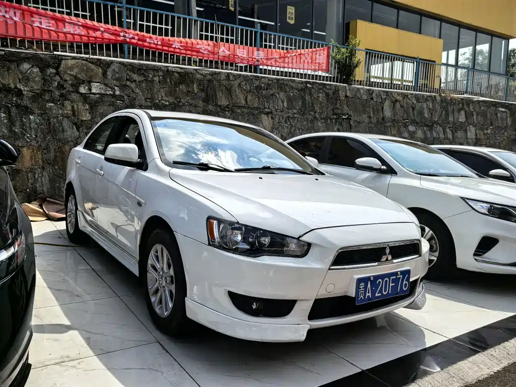 Mitsubishi Lancer EX — миниатюра 3