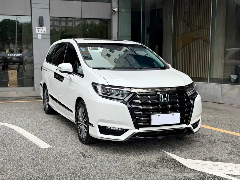 Honda Elysion — миниатюра 3