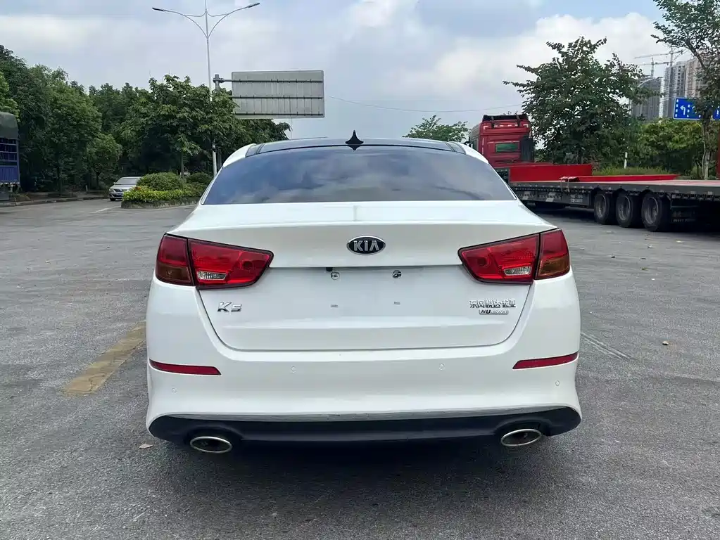 Kia K5 — миниатюра 7