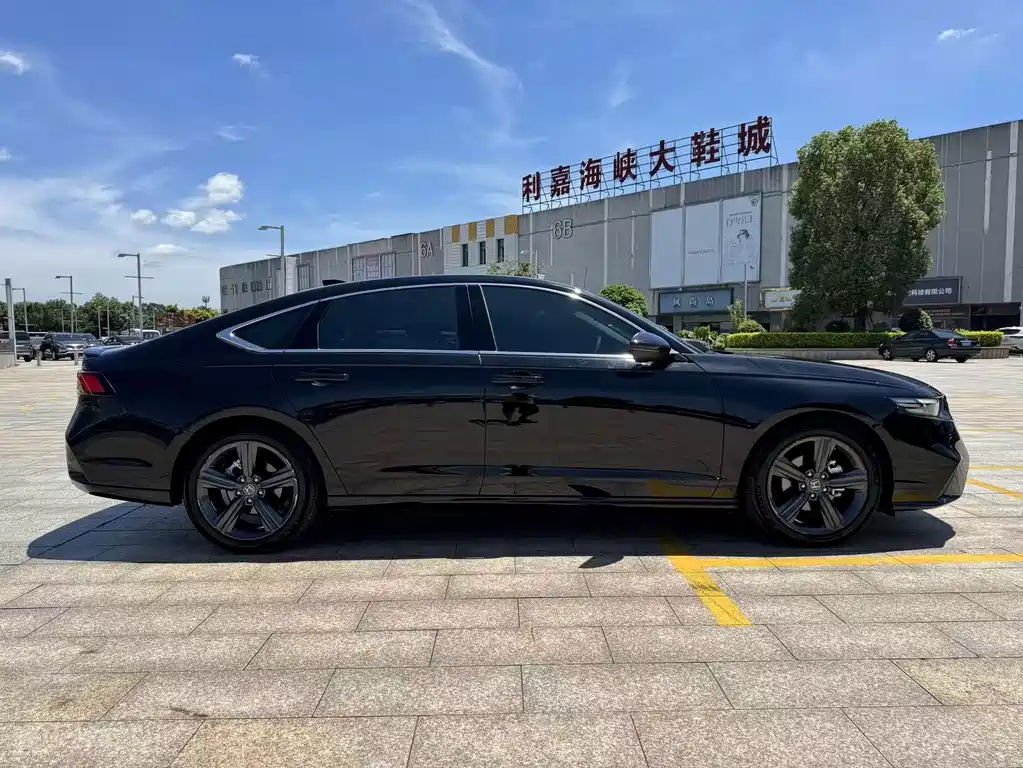 Honda Inspire — миниатюра 8