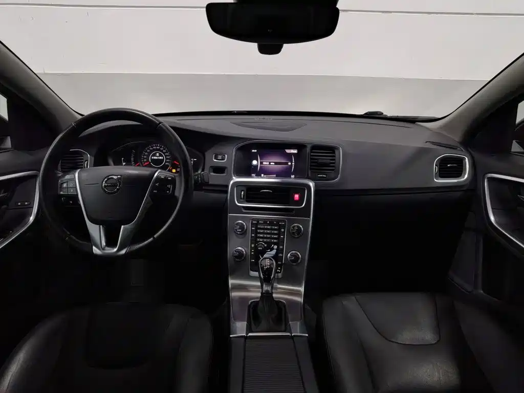 Volvo S60 — миниатюра 5
