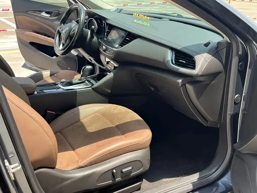 Buick Regal — миниатюра 8