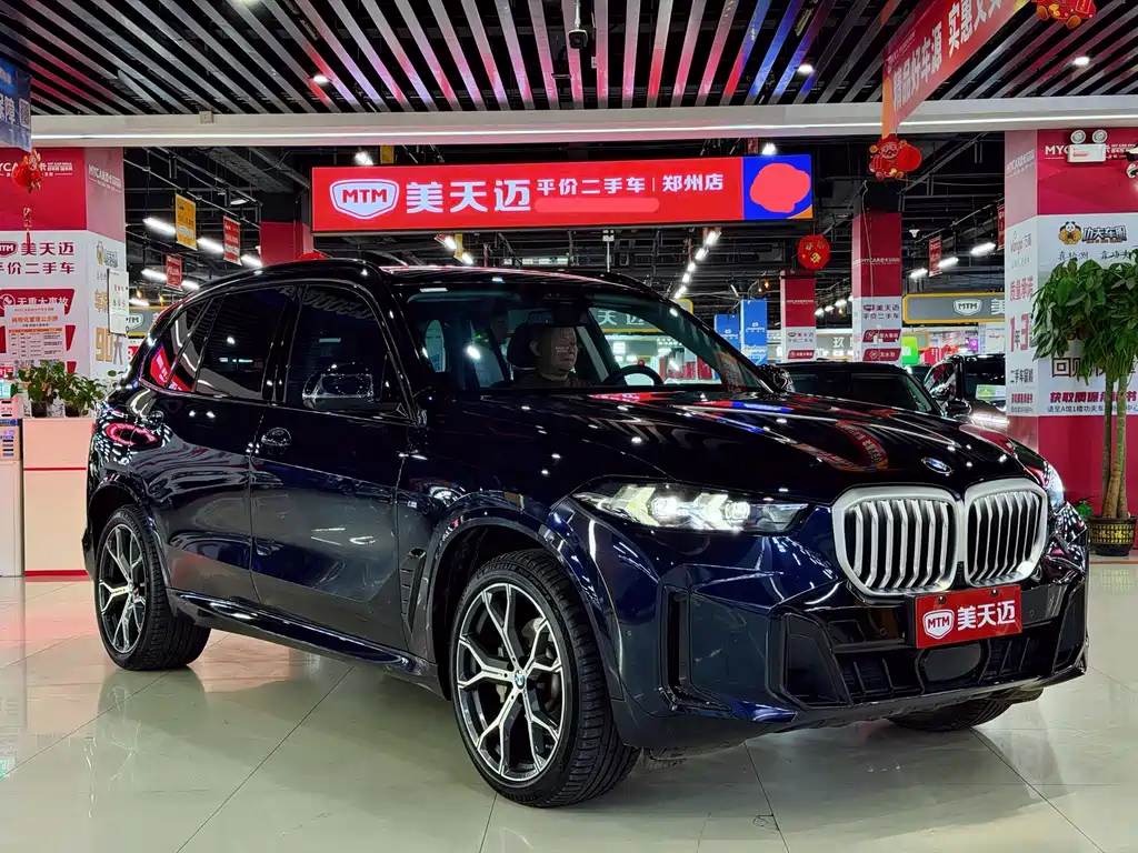 BMW X5 2023 xDrive 30Li Premium M Sport