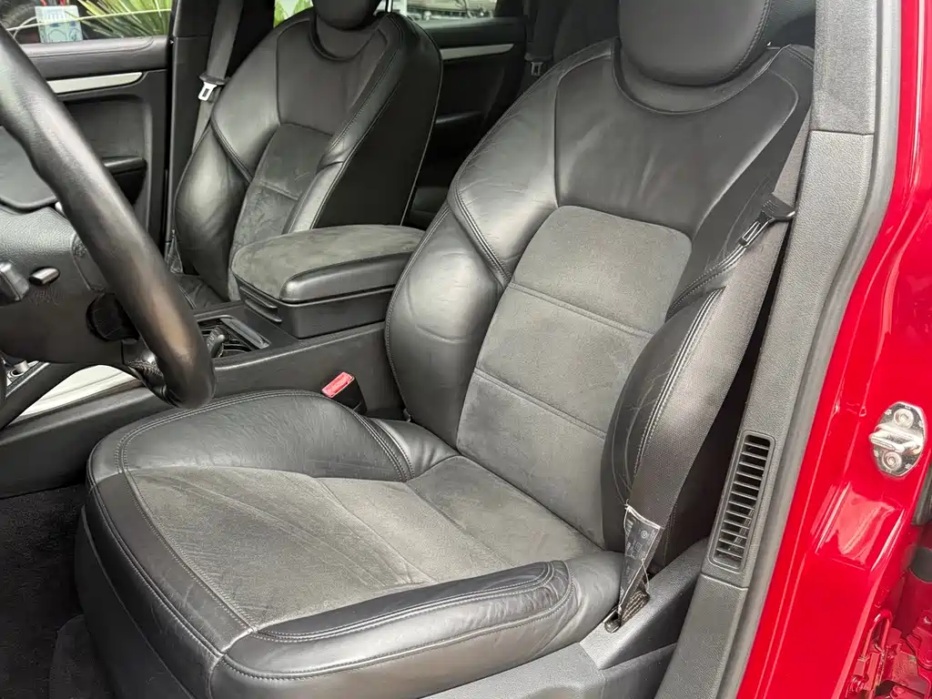 Porsche Cayenne — миниатюра 23
