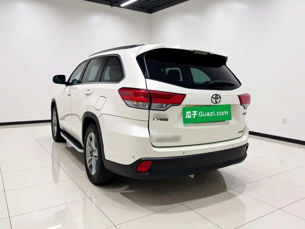 Toyota Highlander — миниатюра 4