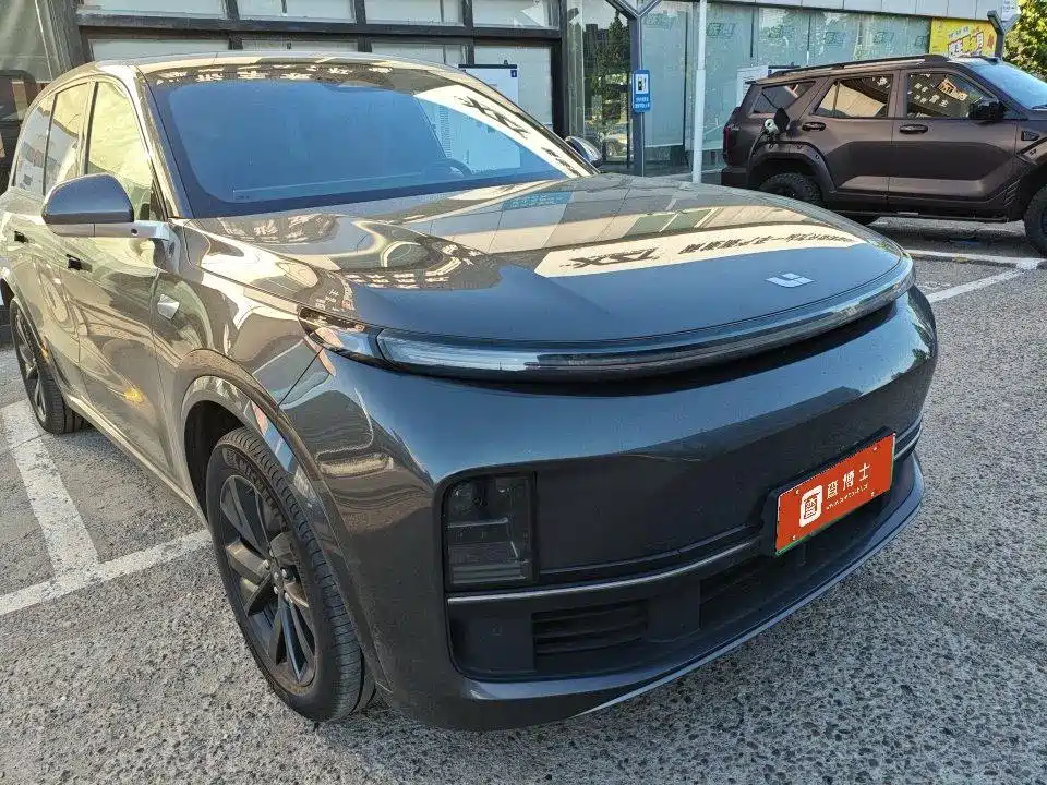 Li Auto L8 2023 Pro