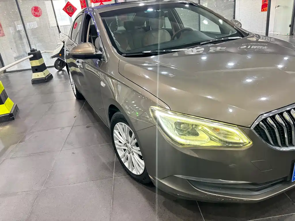 Buick Excelle — миниатюра 2