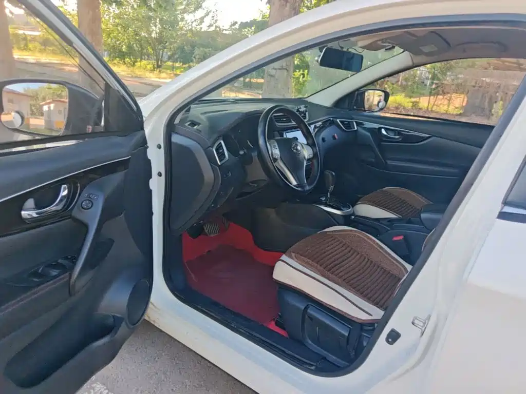 Nissan Qashqai — миниатюра 16
