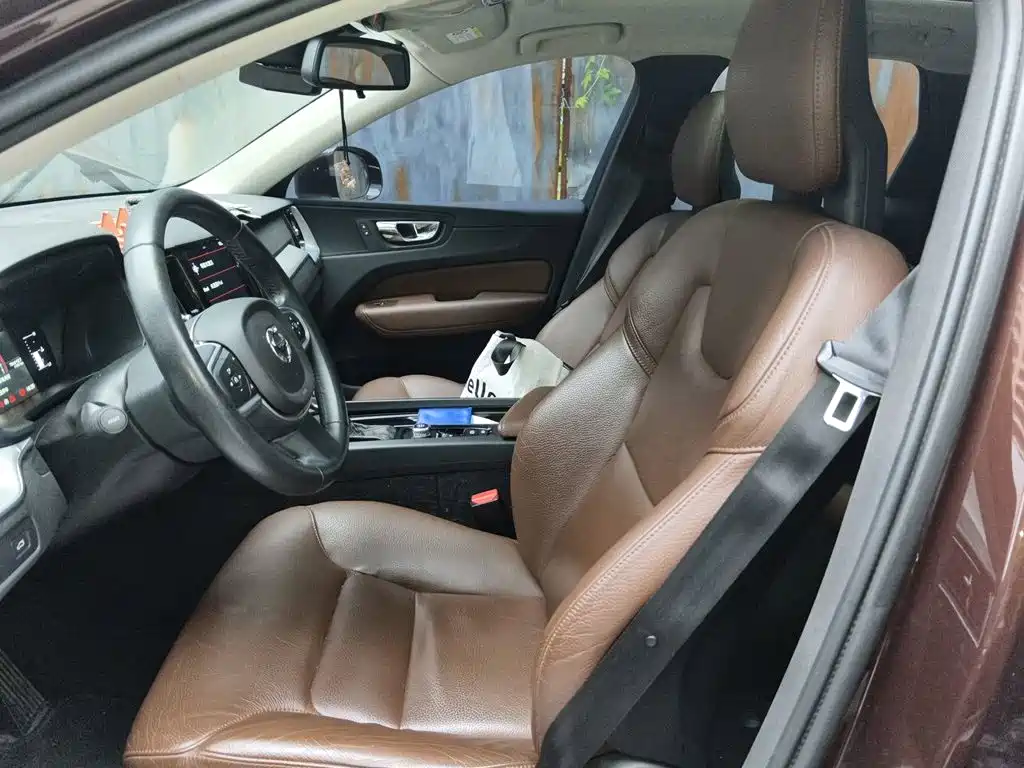 Volvo XC60 — миниатюра 16