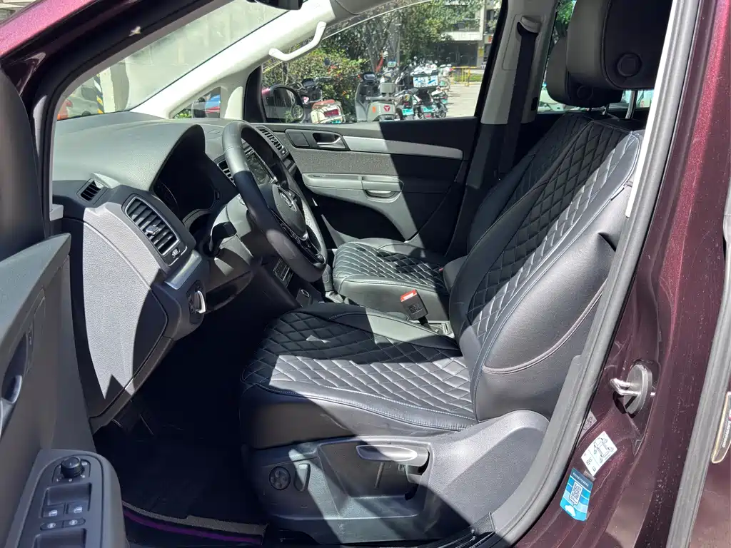 Volkswagen Sharan — миниатюра 4