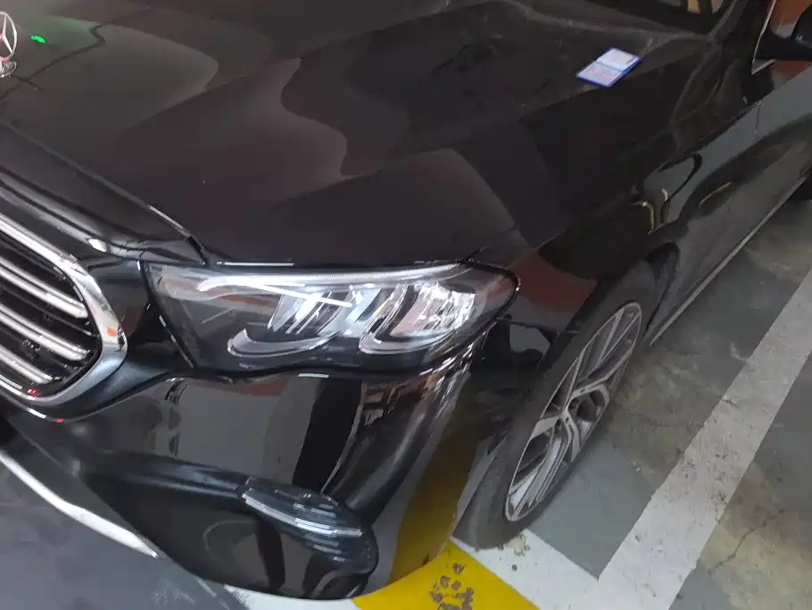 Mercedes-Benz E-Class — миниатюра 5