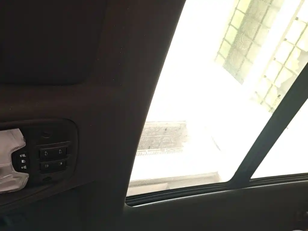 Chevrolet Tracker — миниатюра 18