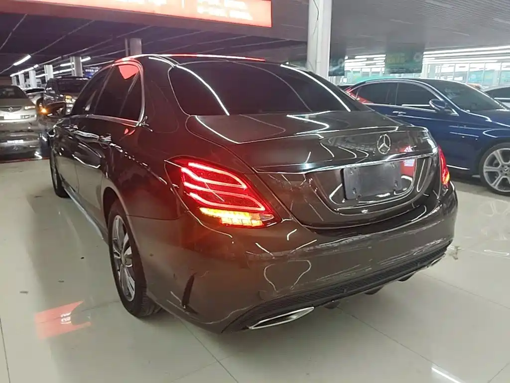 Mercedes-Benz C-Class — миниатюра 5