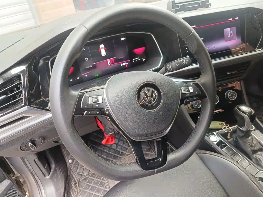 Volkswagen Sagitar — миниатюра 6