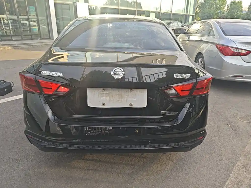 Nissan Teana — миниатюра 6