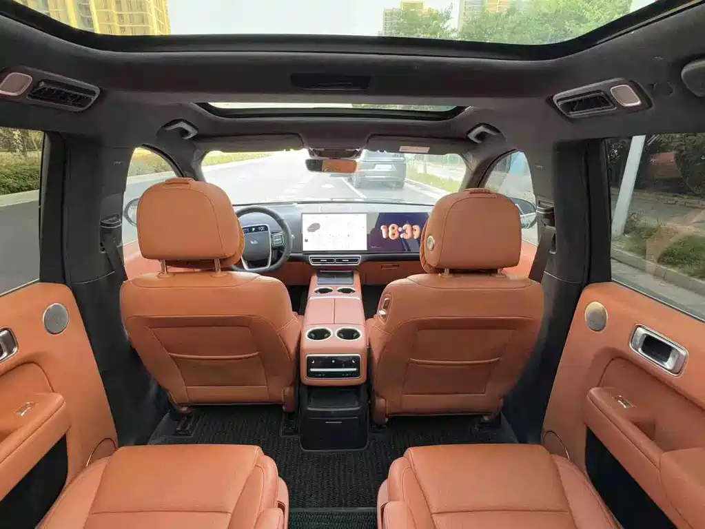 Li Auto L8 2024 Pro
