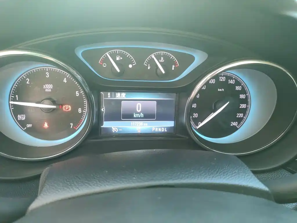 Buick Envision Plus — миниатюра 7
