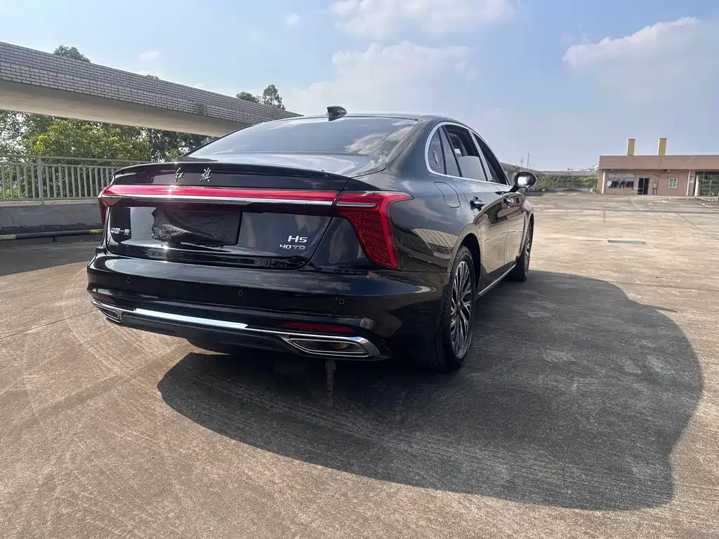 Hongqi Hongqi H5 — миниатюра 14