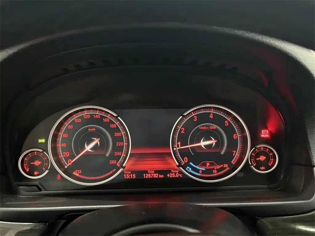 BMW 5 Series — миниатюра 10