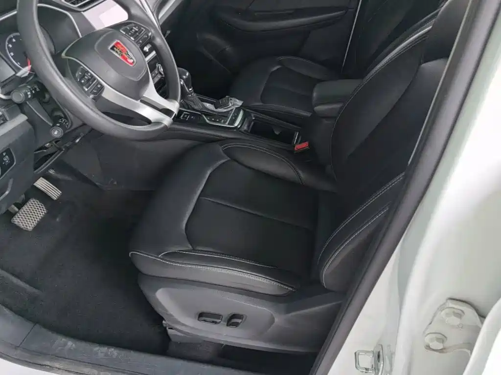 Roewe RX3 — миниатюра 15