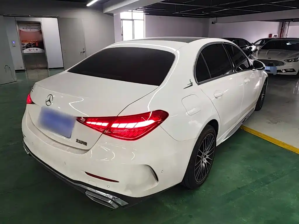 Mercedes-Benz C-Class — миниатюра 7