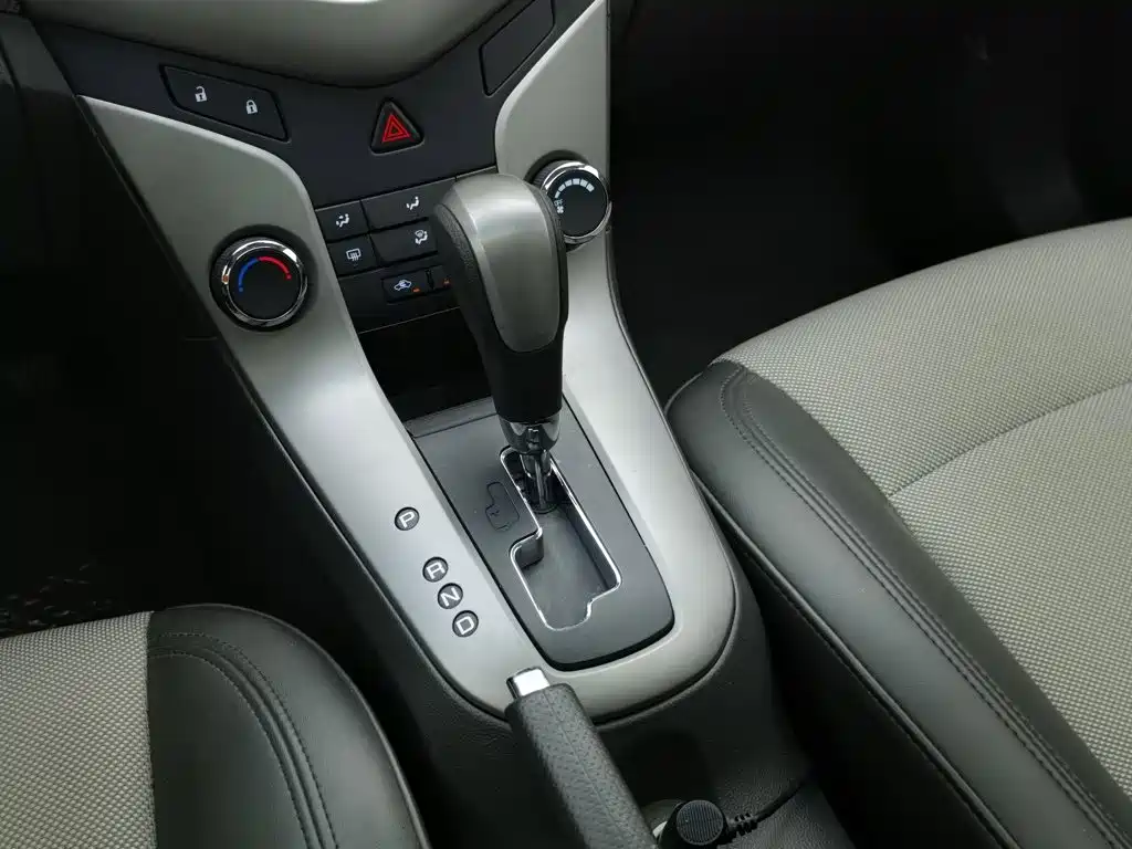Chevrolet Cruze — миниатюра 13