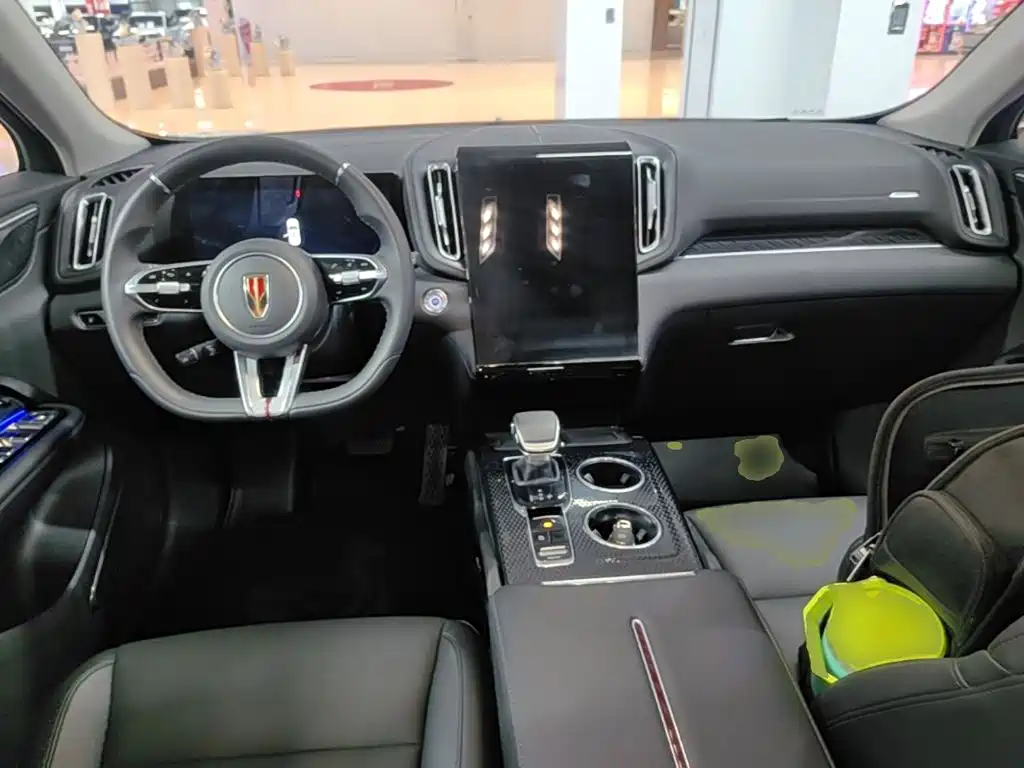 Hongqi HS3 PHEV 2025 117km PLUS