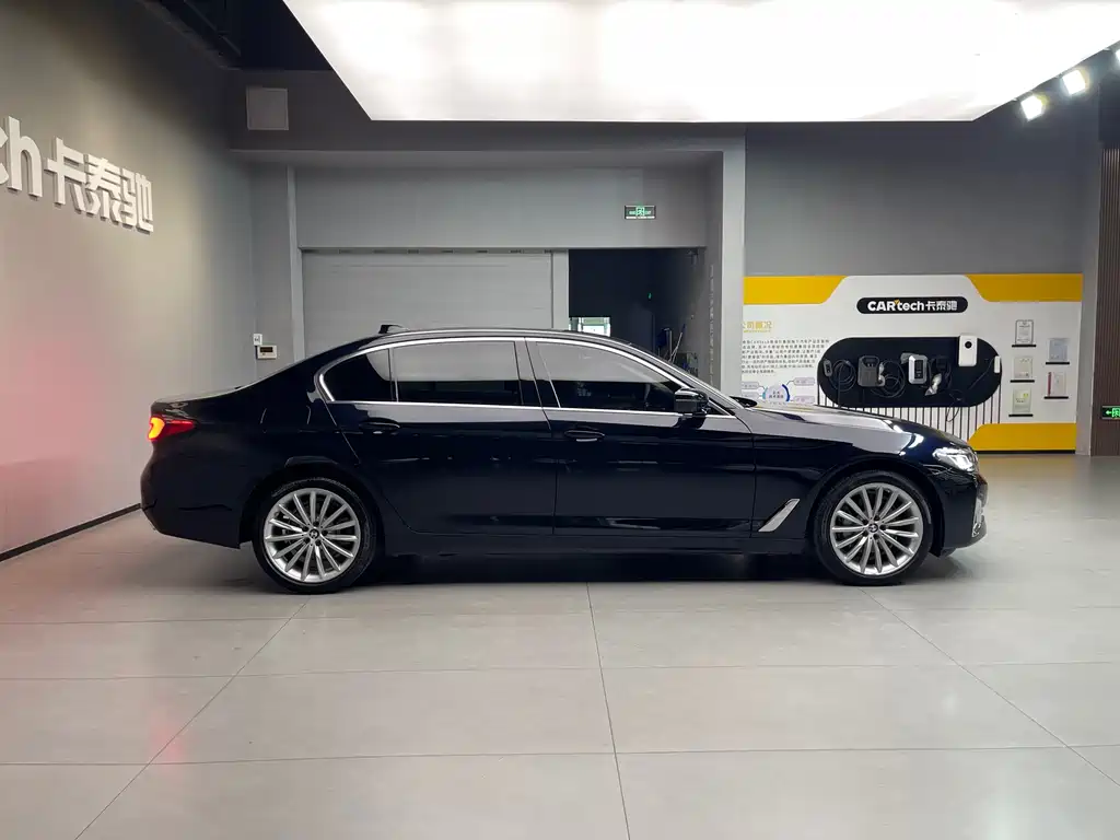 BMW 5 Series 5 2022 530Li Premium Luxury