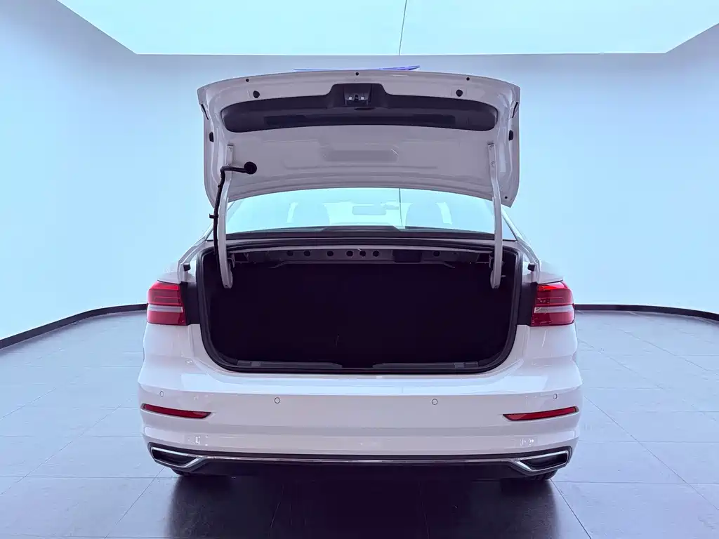 Volkswagen Lavida — миниатюра 25