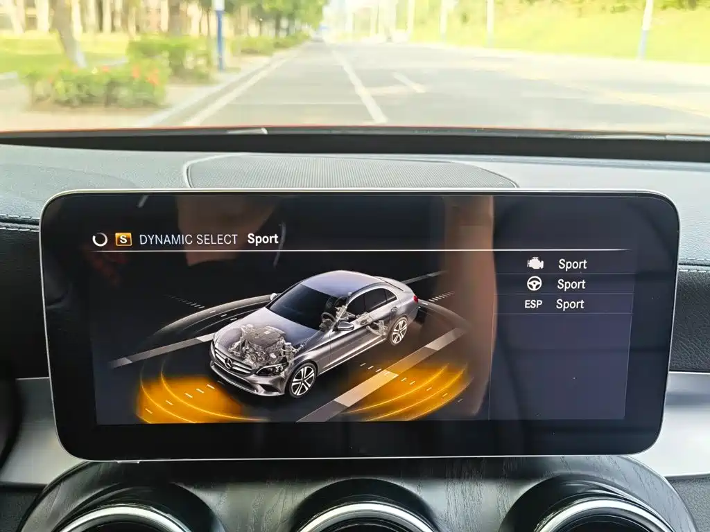 Mercedes-Benz C-Class — миниатюра 19