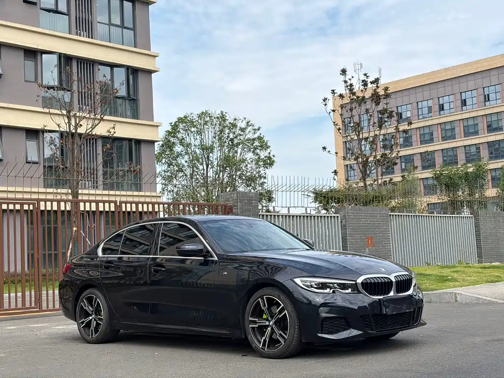 BMW 3 Series — миниатюра 3