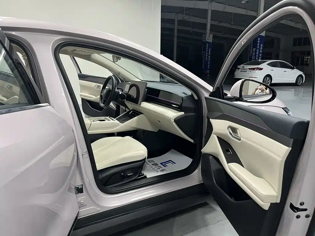BYD Qin L — миниатюра 13