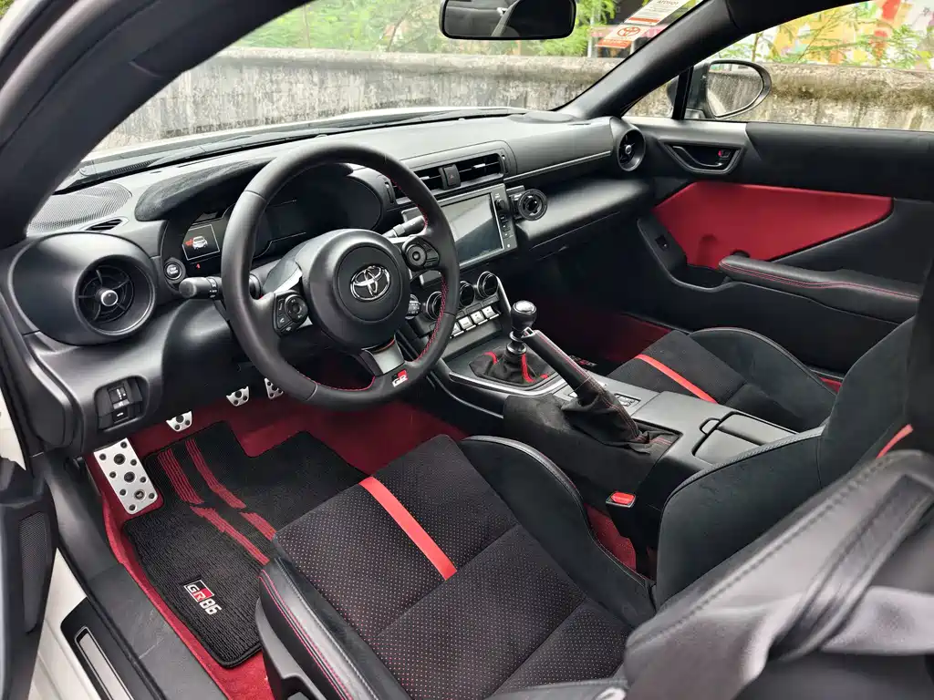 Toyota 86 — миниатюра 10