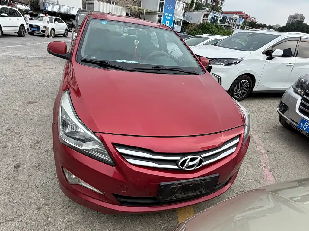 Hyundai Verna — миниатюра 9