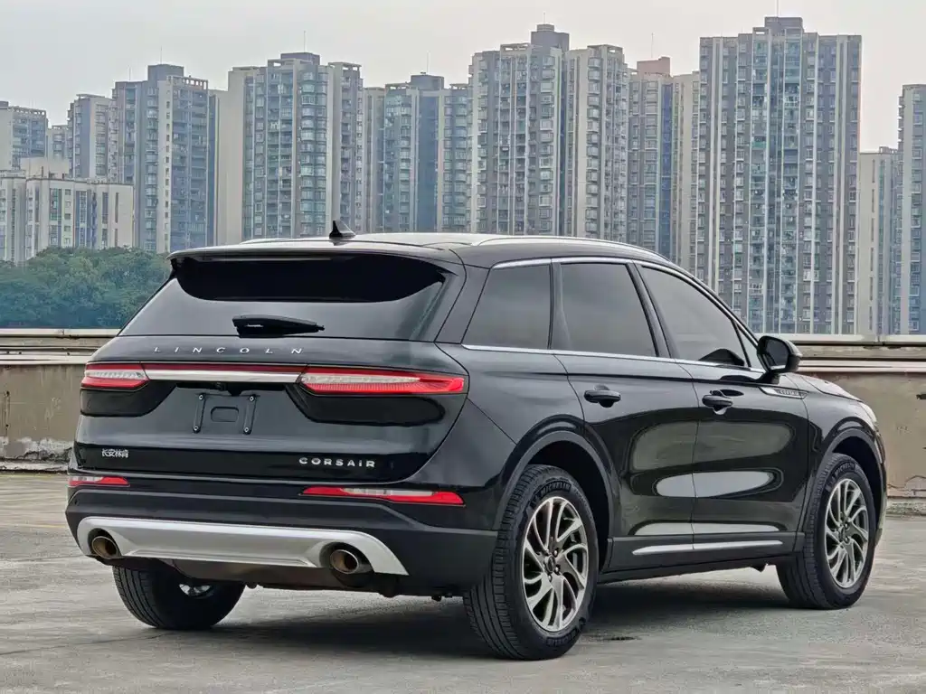 Lincoln Corsair — миниатюра 24