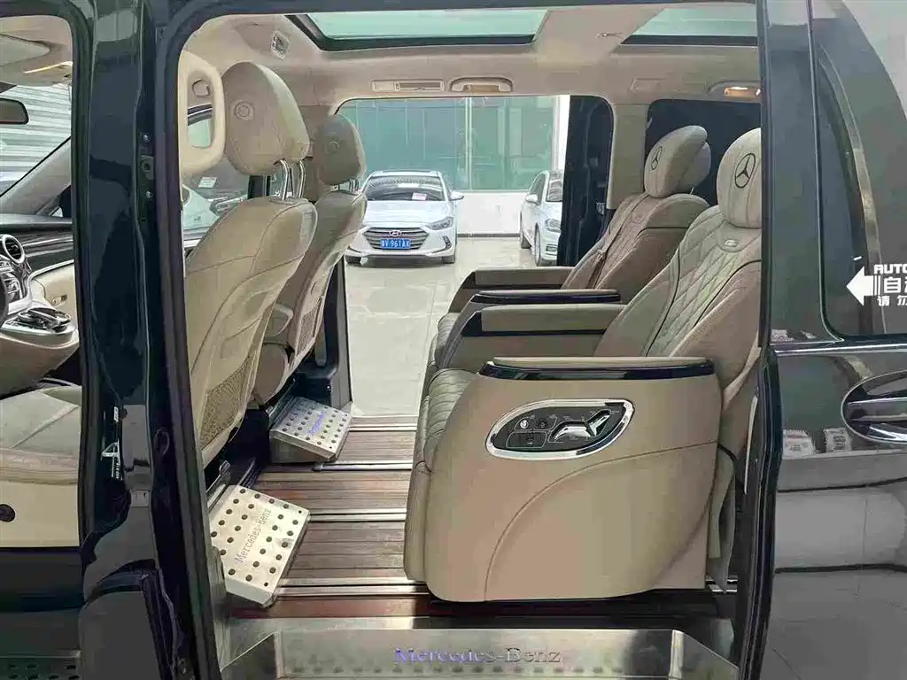 MERCEDES-BENZ V CLASS