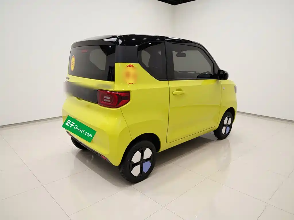 Wuling MINIEV — миниатюра 4
