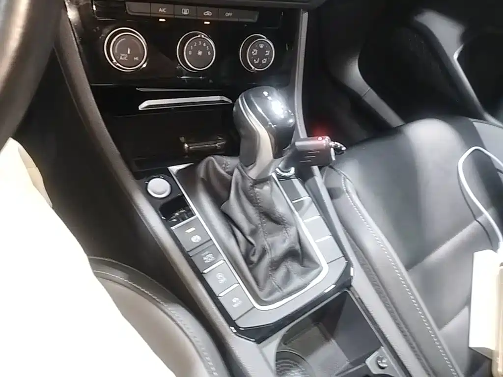Volkswagen Sagitar — миниатюра 14