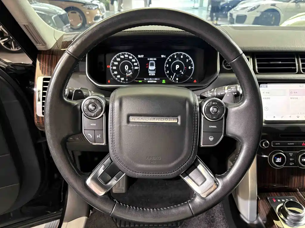Land Rover Range Rover — миниатюра 12